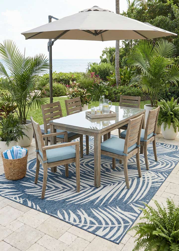 7' 10 x 10' Easy-Clean Botanical Indoor / Outdoor Rug