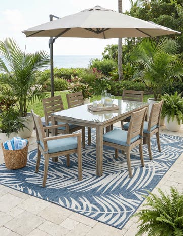 7' 10 x 10' Easy-Clean Botanical Indoor / Outdoor Rug