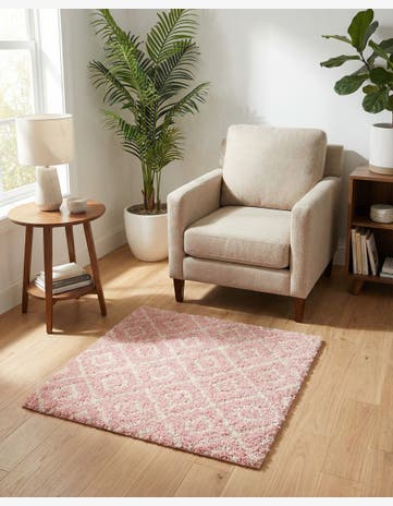 3' 3 x 3' 3 Trellis Shag Square Rug