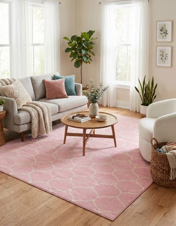 10' x 13' Lattice Frieze Rug
