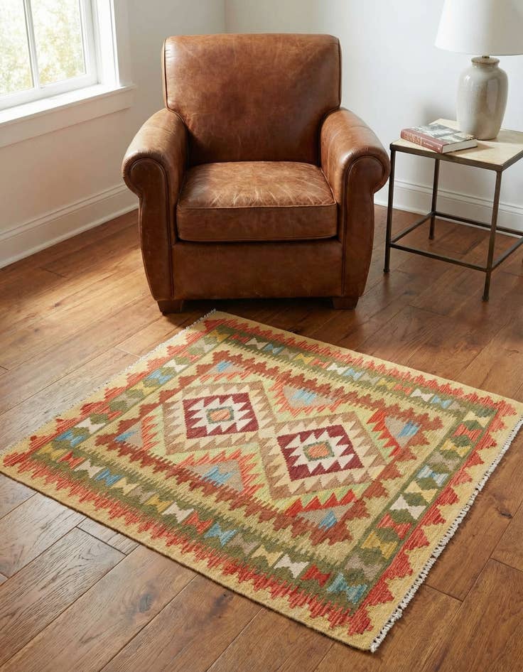 Detail image of 3' 2 x 3' 10 Hand Woven Kilim Maymana Wool Square Rug