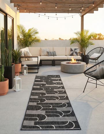 2' 7 x 12' Easy-Clean Modern Indoor / Outdoor Runner Rug