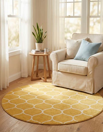 Yellow Lattice Frieze Round Rug