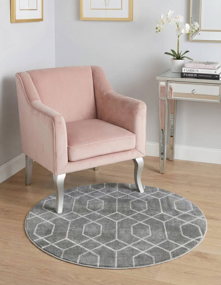 Detail image of 3' x 3'  Marilyn Monroe&trade; Glam Trellis Round Rug