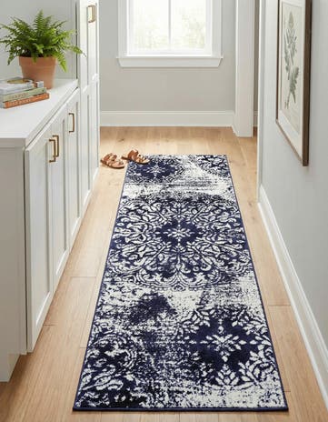 2' x 6' 7 Monte Carlo Runner Rug