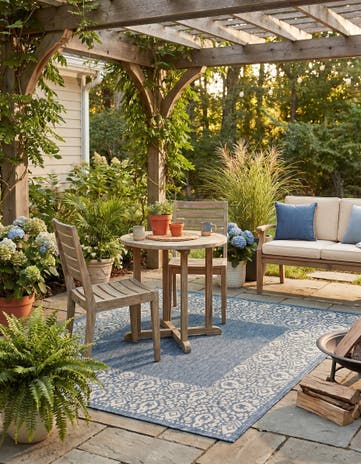 5' 3 x 5' 3 Easy-Clean Border Indoor / Outdoor Square Rug