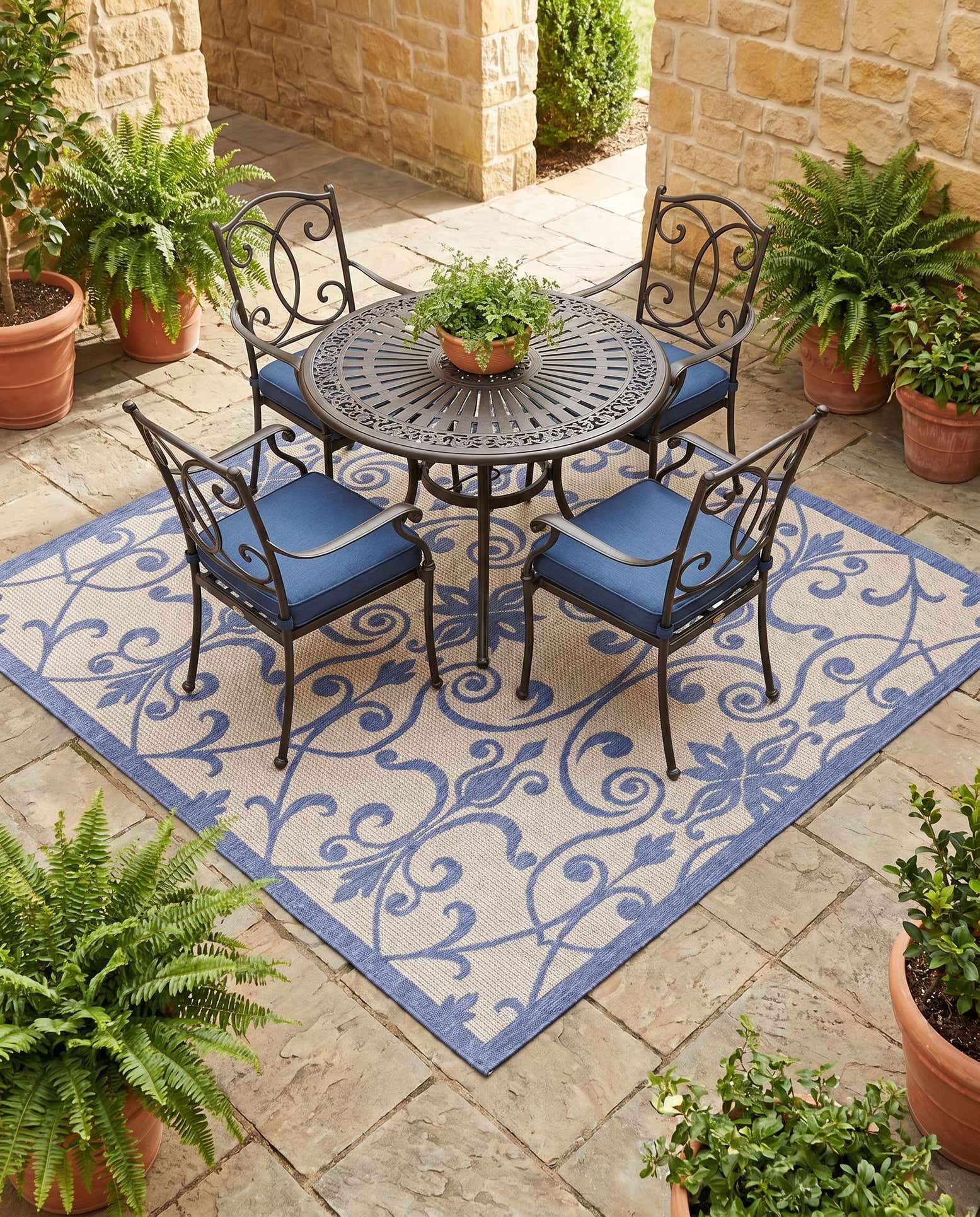 6' x 6' Easy-Clean Botanical Indoor / Outdoor Square Rug