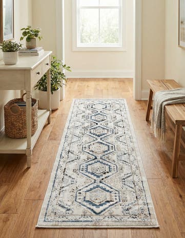 2' x 6' Charlotte Runner Rug