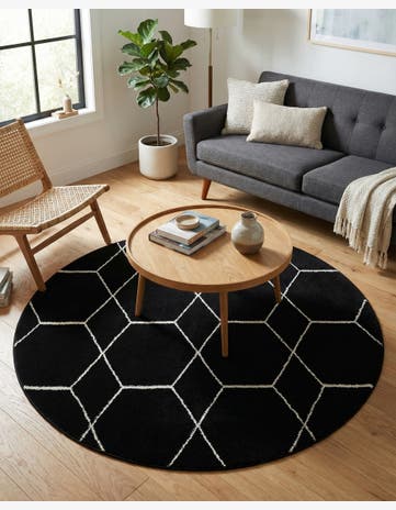 Black Trellis Frieze Round Rug