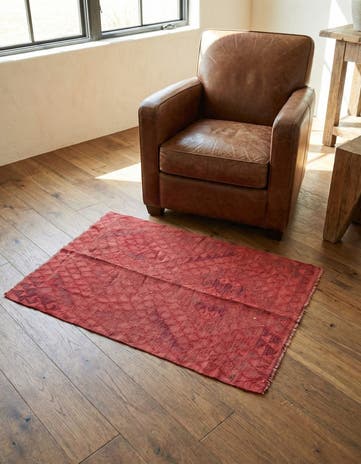 2' 7 x 3' 10 Hand Woven Kilim Fars Rug