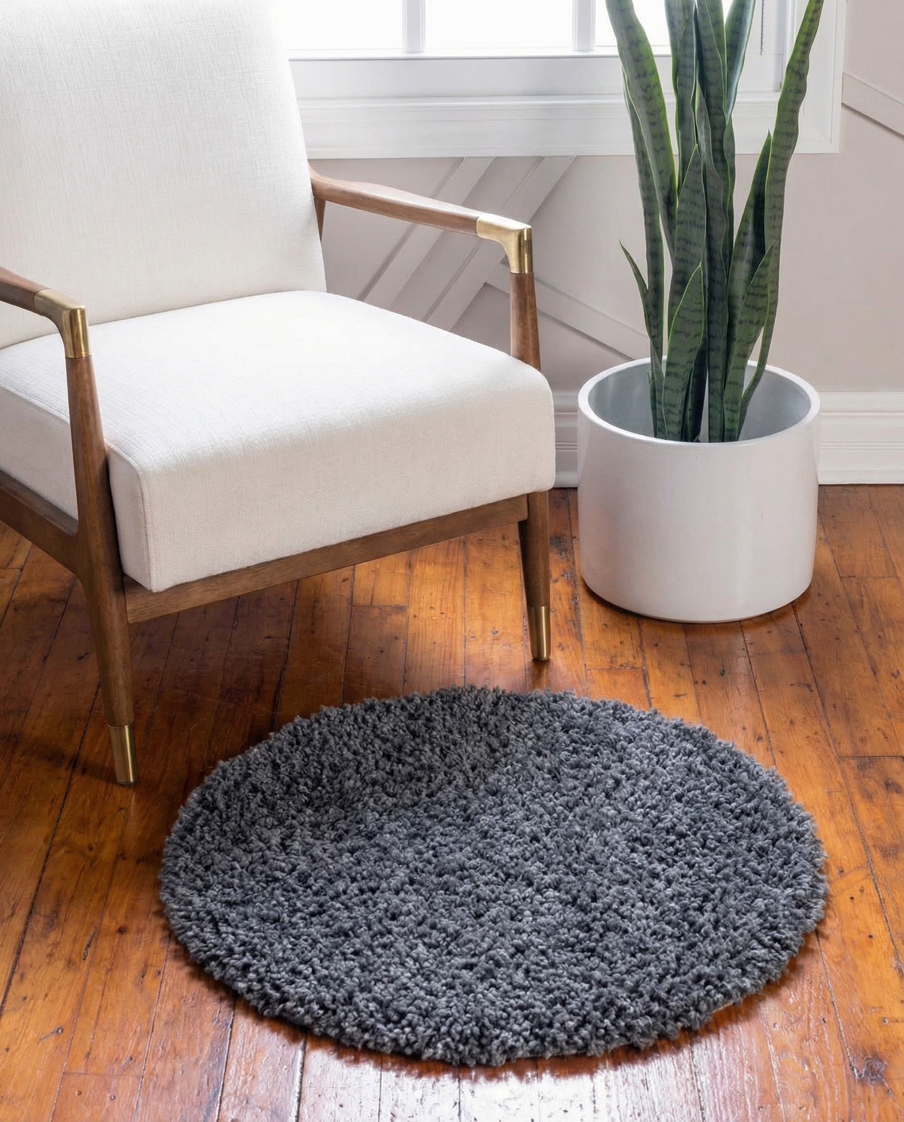 2' x 2' Zermatt Shag Round Rug