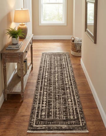 Gray Grand Tradition Runner Rug