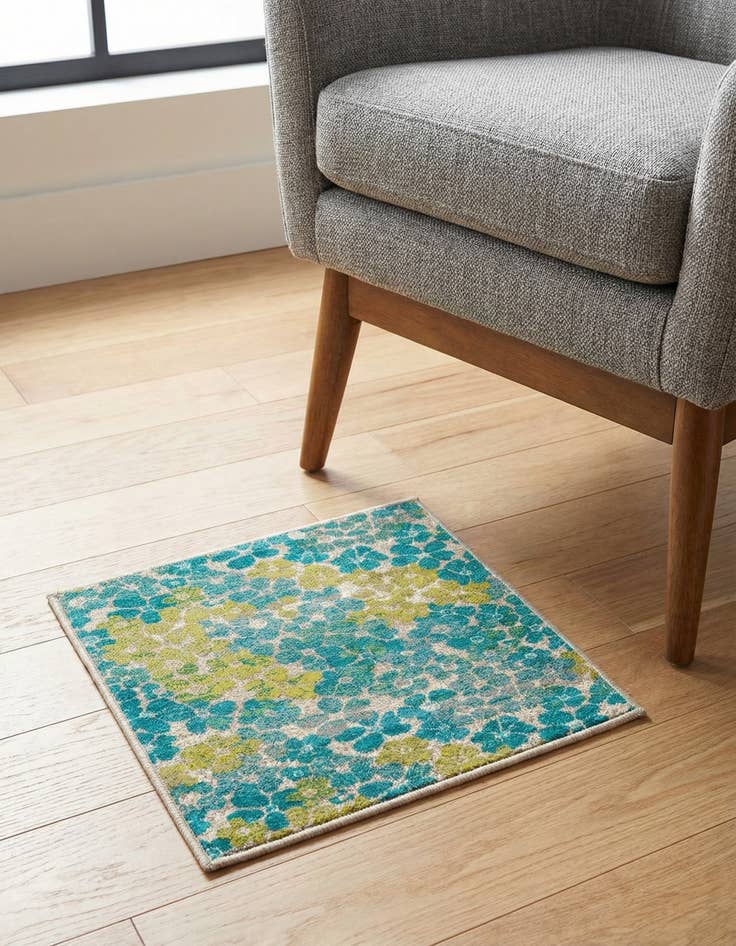 Detail image of 1' 4 x 1' 4 Azalea Sample Rug