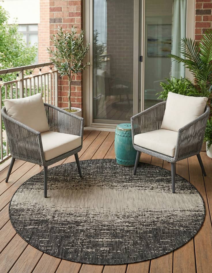 Detail image of 5' 3 x 5' 3 Washable Modern Indoor / Outdoor Round Rug