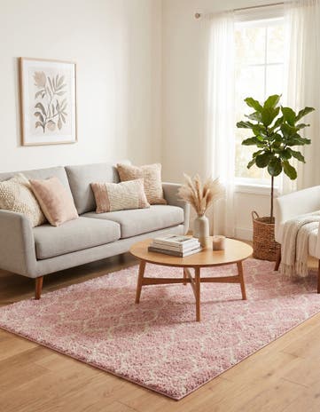 5' 3 x 8' Lattice Shag Rug