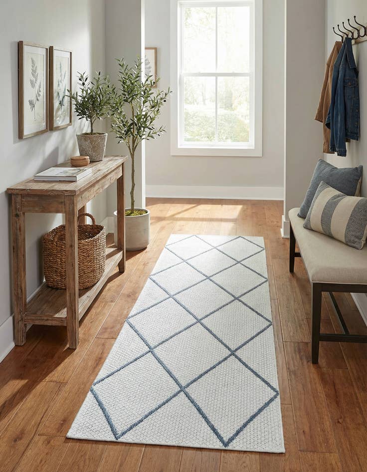 Detail image of 2' x 6' Georgia Runner Rug