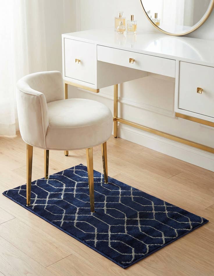 Detail image of 2' x 3'  Marilyn Monroe&trade; Glam Trellis Rug