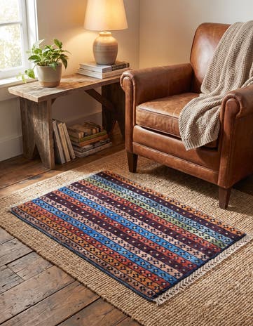1' 4 x 2' Hand Knotted Ziegler Rug