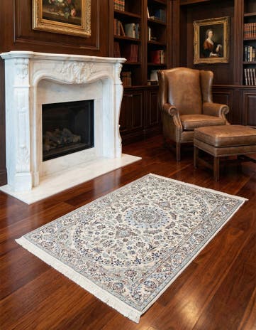 3' 5 x 5' Hand Knotted Nain Persian Rug