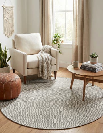 4' 1 x 4' 1 Hand Woven Geo Trellis Flatweave Round Rug