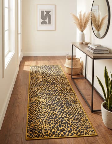2' x 6' Kamala Washable Runner Rug