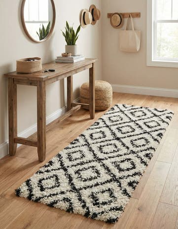 White and Black Lattice Shag Runner Rug