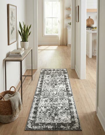 2' x 6' Venice Runner Rug