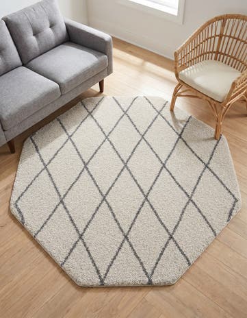 Pure Ivory Moroccan Shag Octagon Rug