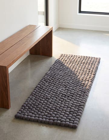 2' x 4' 1 Hand Woven Felt Ball Wool Runner Rug
