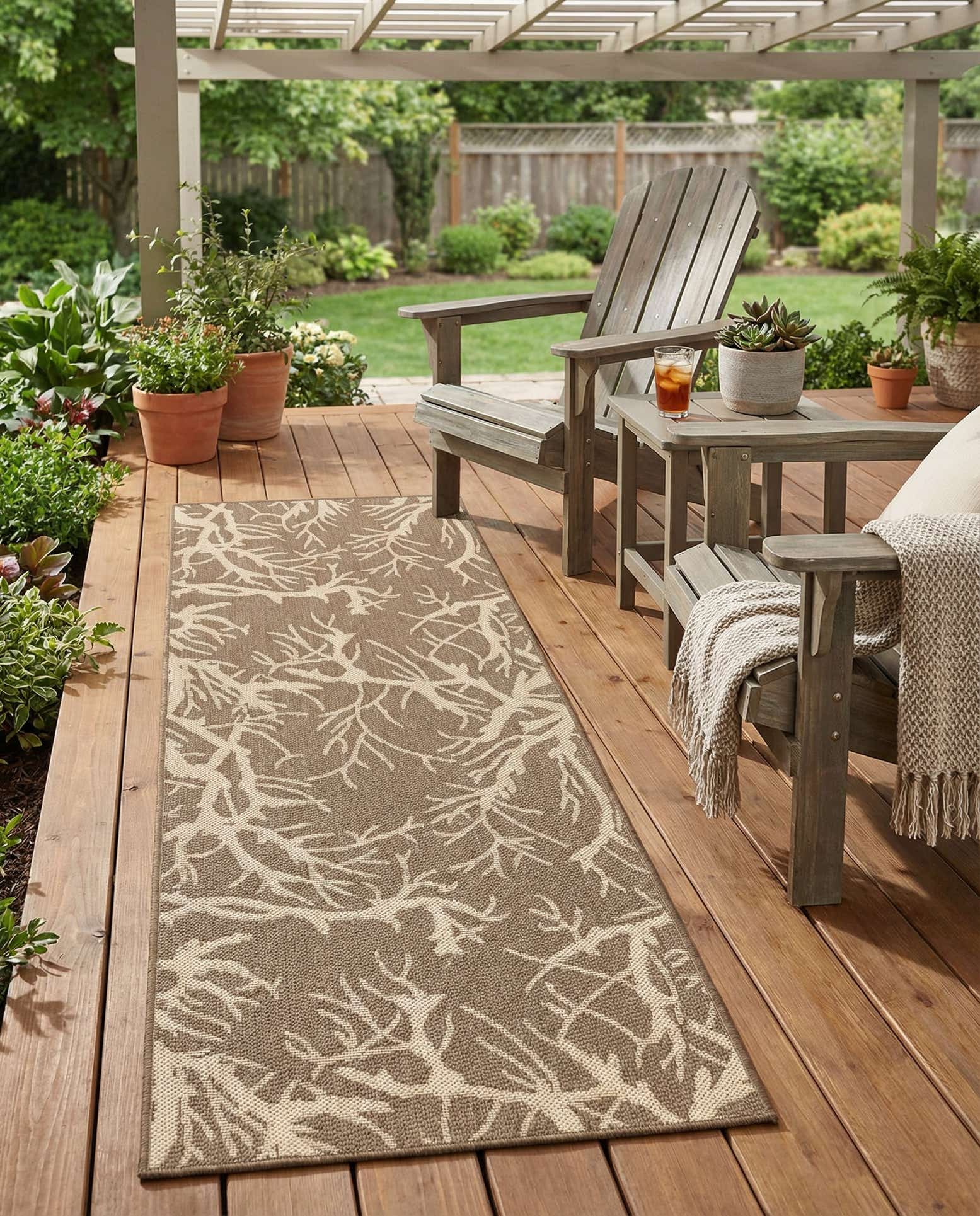 2' x 6' Easy-Clean Botanical Indoor / Outdoor Runner Rug