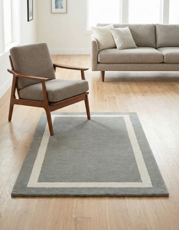 3' 3 x 5' 3 Jill Zarin Border Wool Rug