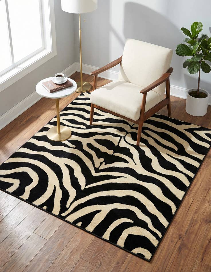 Detail image of 5' 3 x 5' 3 Safari Square Rug