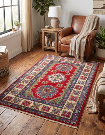 2' 8 x 4' Hand Knotted Kazak Rug