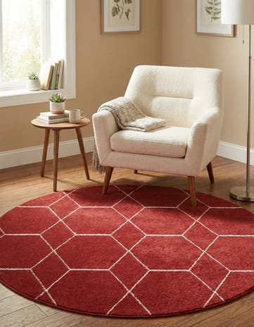 Red Lattice Frieze Round Rug