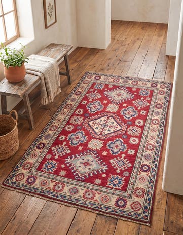 2' 9 x 4' Hand Knotted Kazak Rug