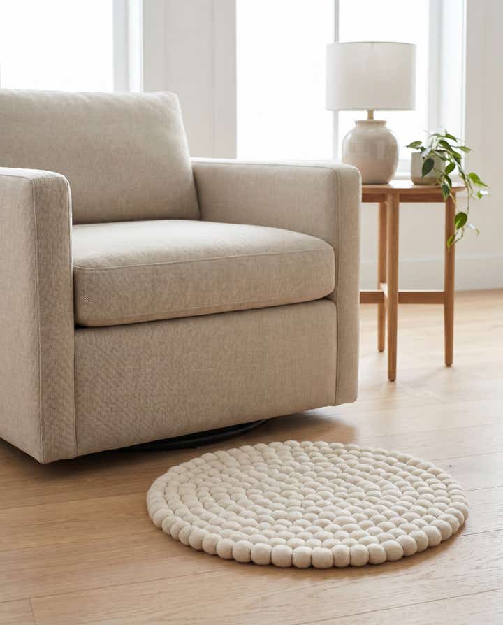 2' x 2' Hand Woven Felt Ball Wool Round Rug