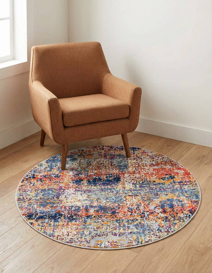 Detail image of 3' 7 x 3' 7 Budapest Round Rug