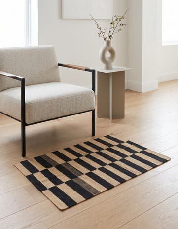 2' 8 x 3' 11 Hand Woven Kilim Modern Wool Rug