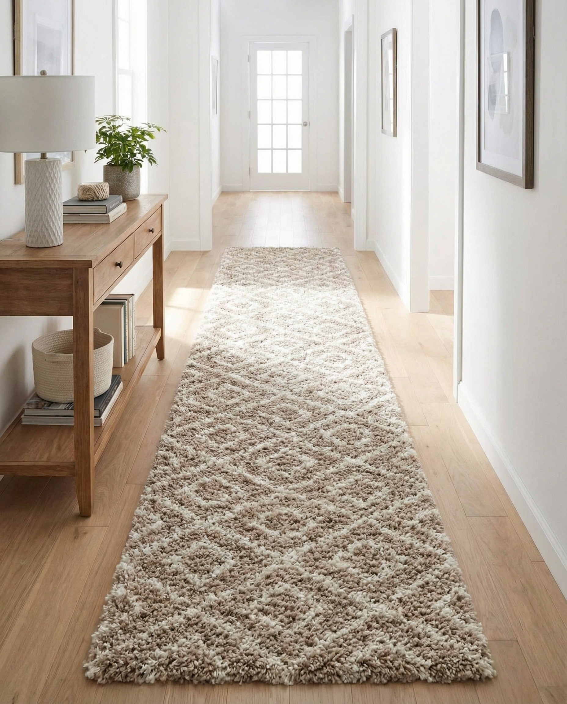  2' 7 x 12' Lattice Shag Runner Rug