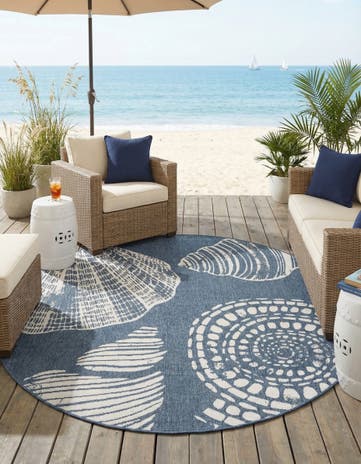 7' x 7' Easy-Clean Coastal Indoor / Outdoor Round Rug