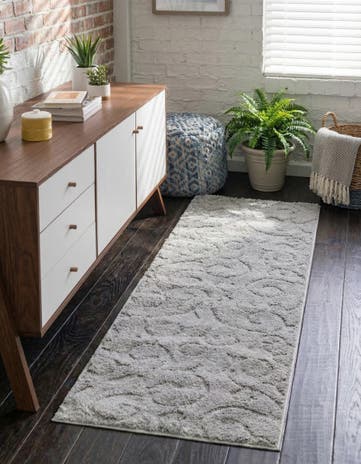 Light Gray Botanical Shag Runner Rug