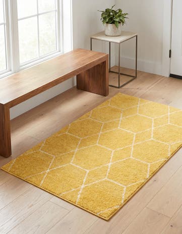 Yellow Lattice Frieze Rug