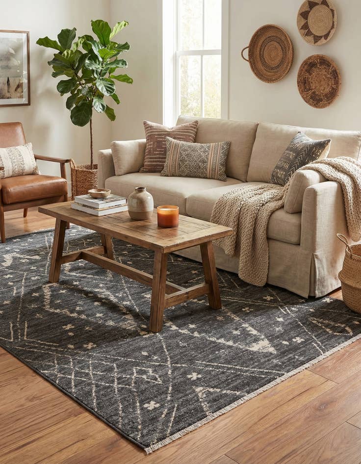 Detail image of 5' x 7' 7 Grand Tradition Rug