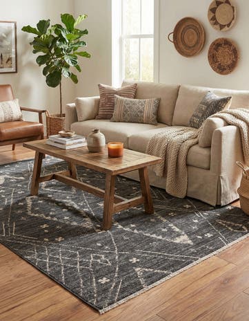 5' x 7' 7 Grand Tradition Rug