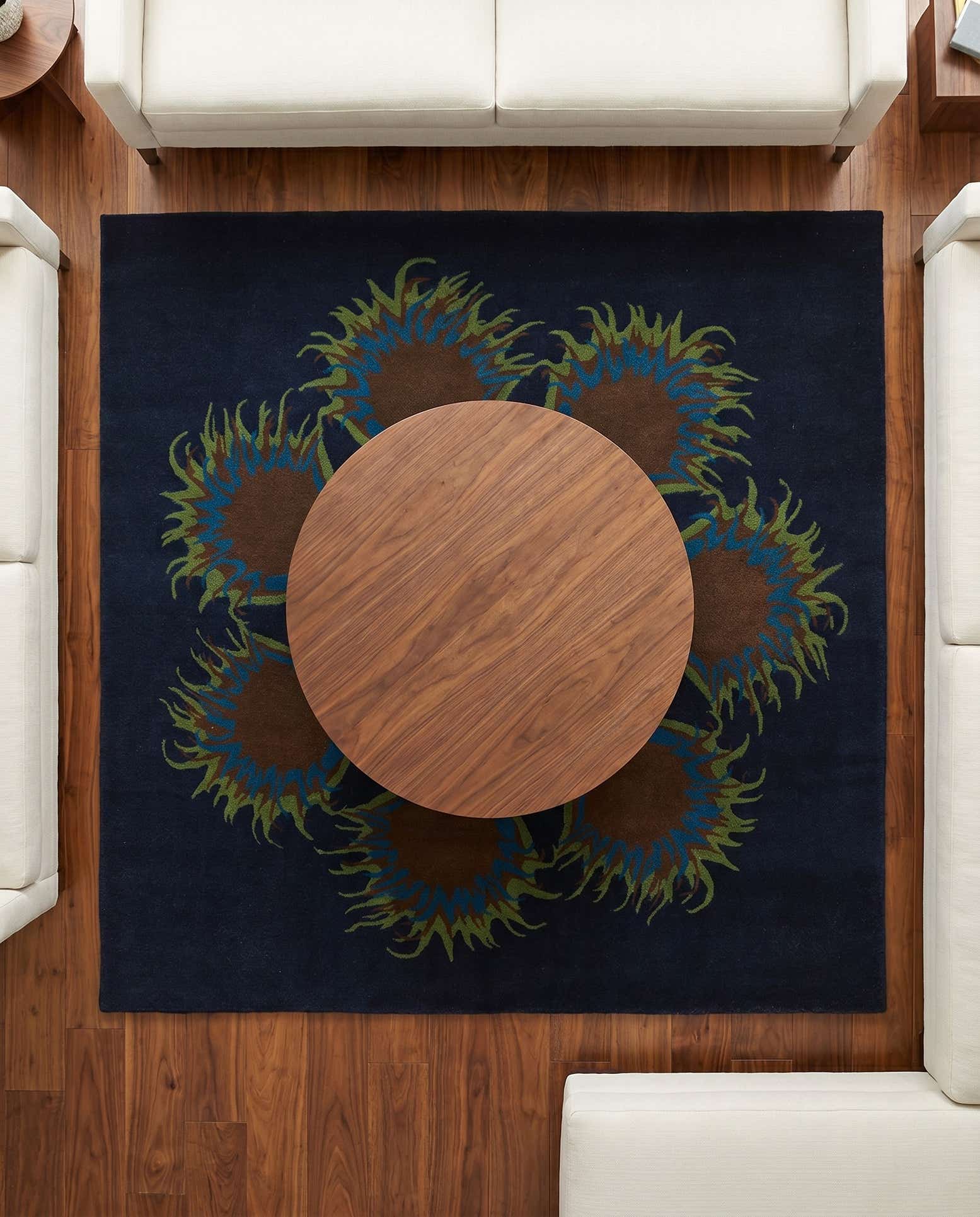 7' 6 x 7' 7 Luna Square Rug