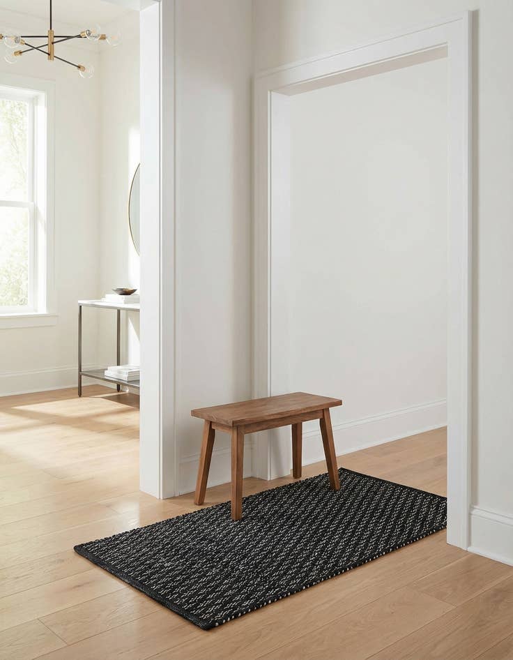 Detail image of 2' x 4' 1  Hand Woven Lattice Wool Runner Rug