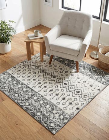 4' x 4' Moroccan Trellis Square Rug