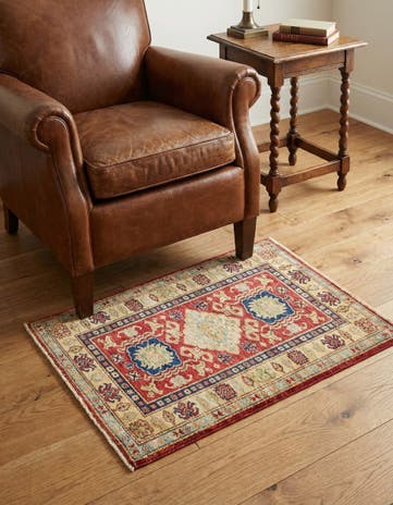 2' 9 x 3' 10 Hand Knotted Kazak Oriental Rug