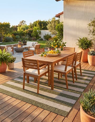 7' 10 x 10' Easy-Clean Ribbon Indoor / Outdoor Rug
