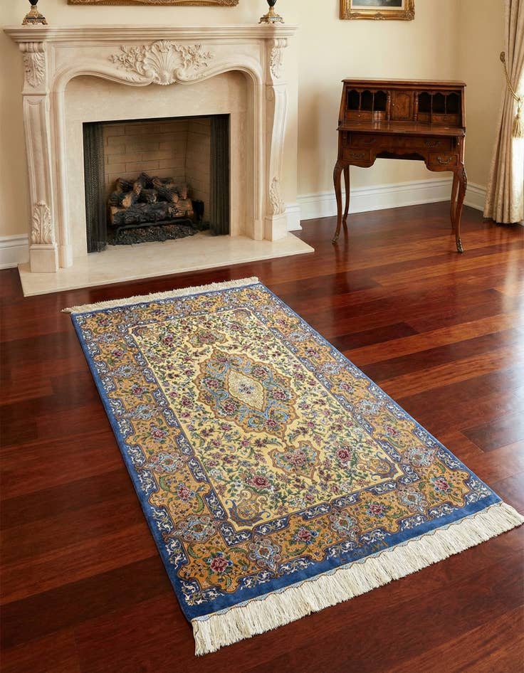 Detail image of 3' 4 x 5' Ghom Silk Rug